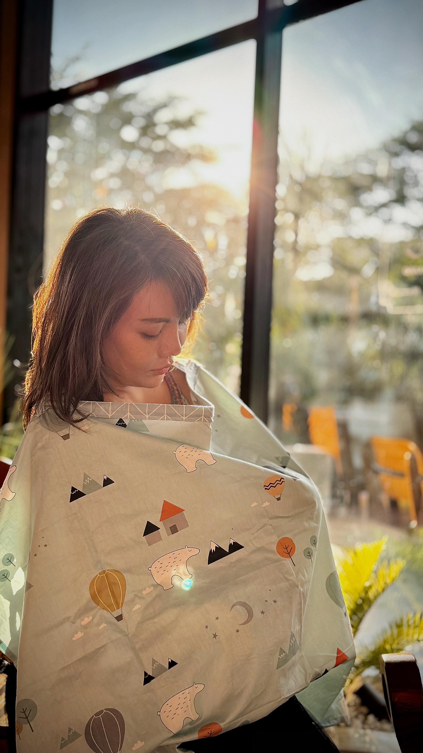 Smileey's Nursing Cover