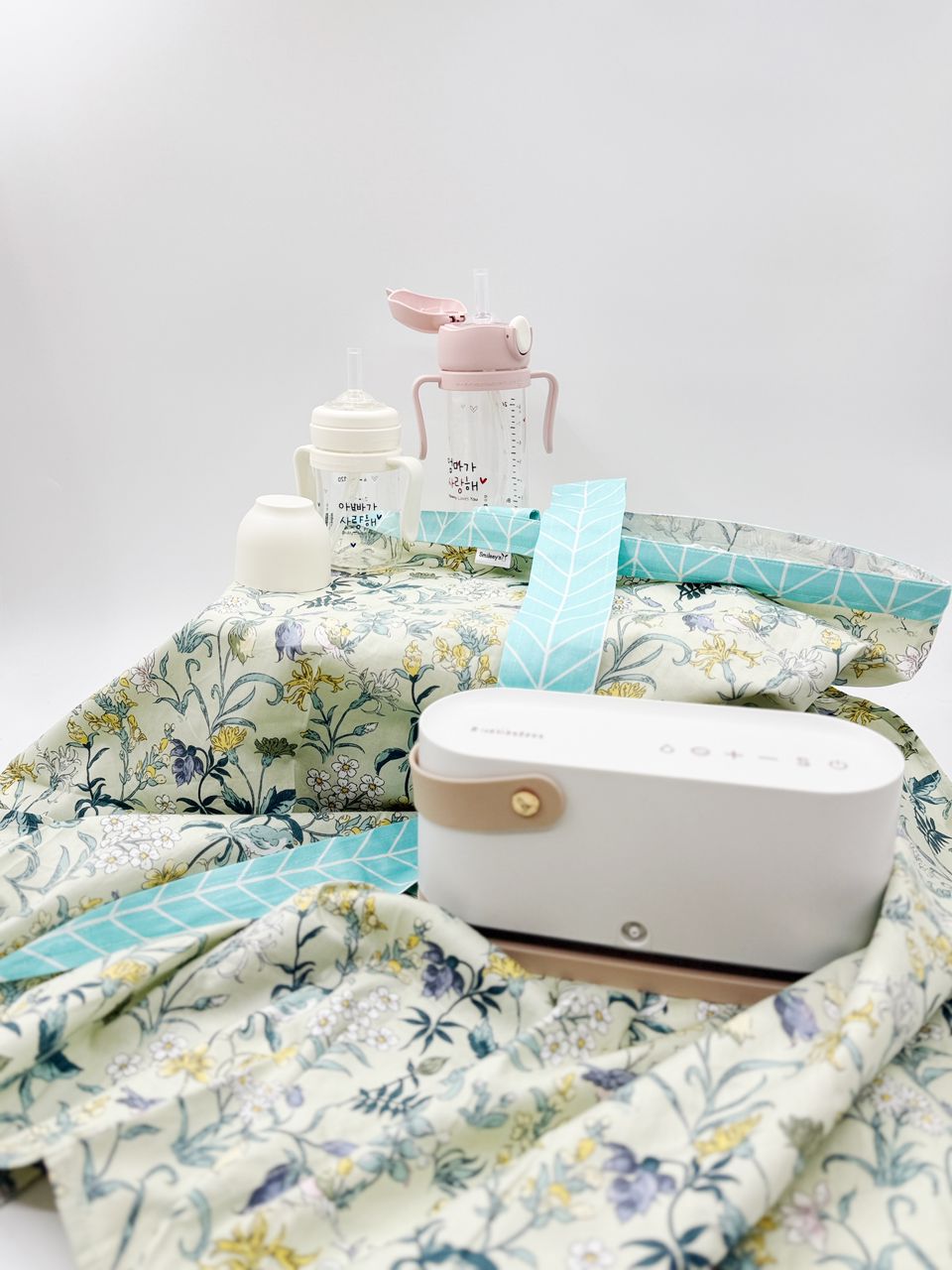 Smileey's Nursing Cover