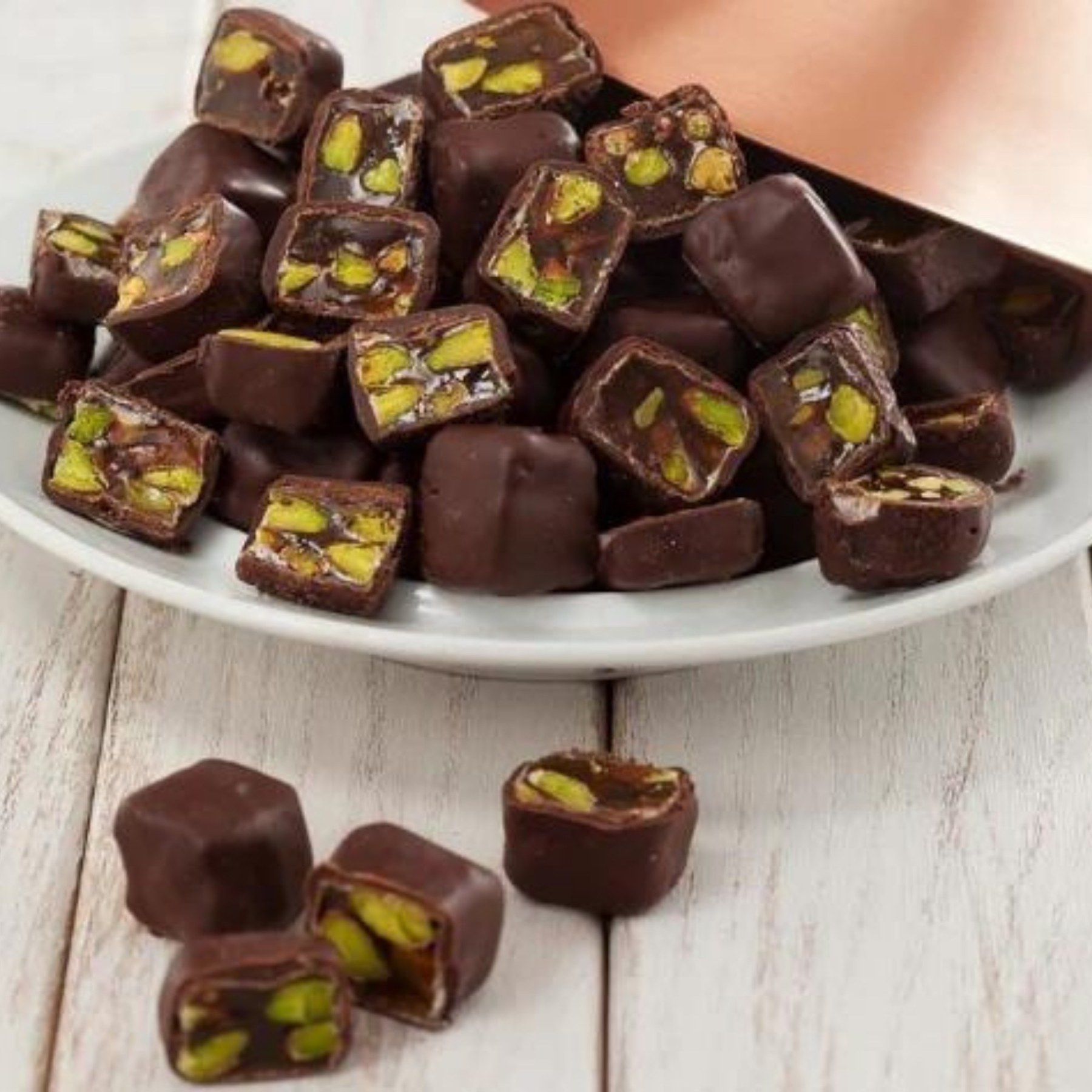 KOSKA TURKISH DELIGHT CHOCOLATE COATED WITH HAZELNUT 140G x 12
