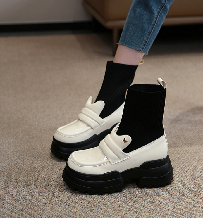 蝶ボタンニットバケツショートブーツ