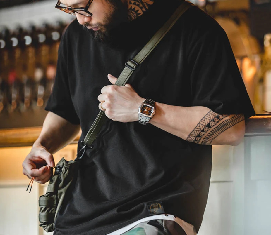 Tシャツ