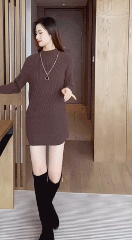 女性用ミドル丈セミハイネックセーター