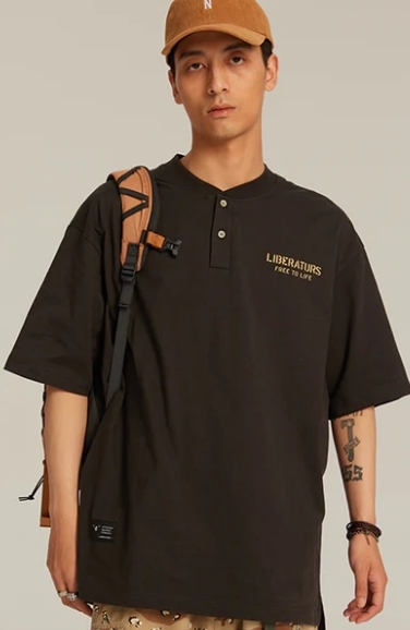 Tシャツ