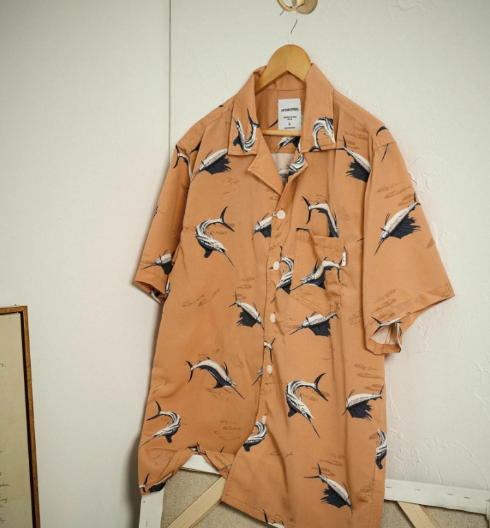 シャツ