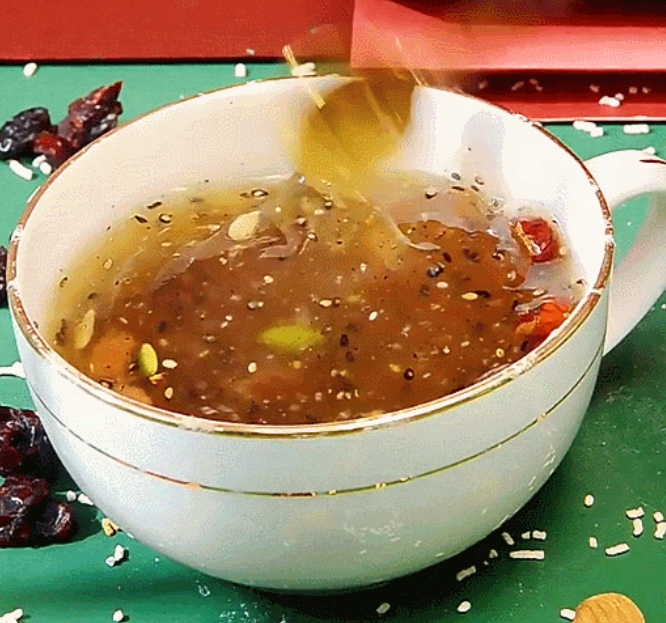 ピンク