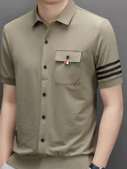 Tシャツ