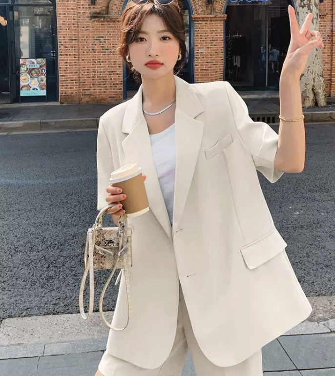 スーツ