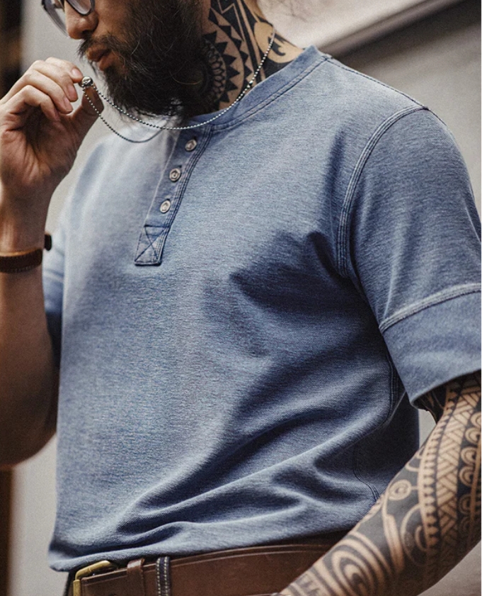 Tシャツ