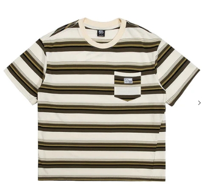 に服を着せる