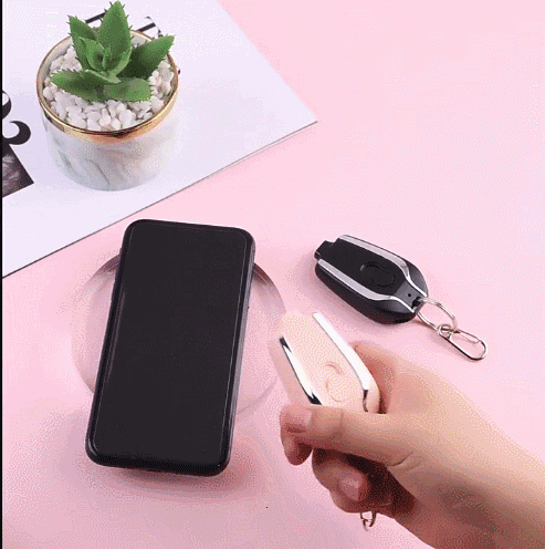 キーホルダー充電宝物