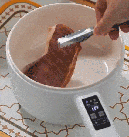 電気炊飯器