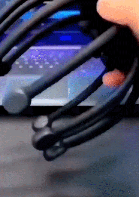 ヘッドマッサージクロー