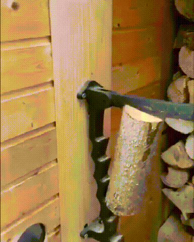 壁掛け式薪割り機