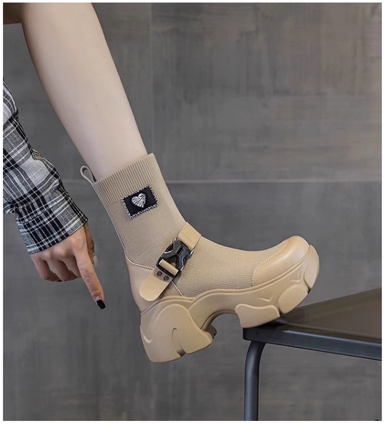 ハイネックパンツスーツ