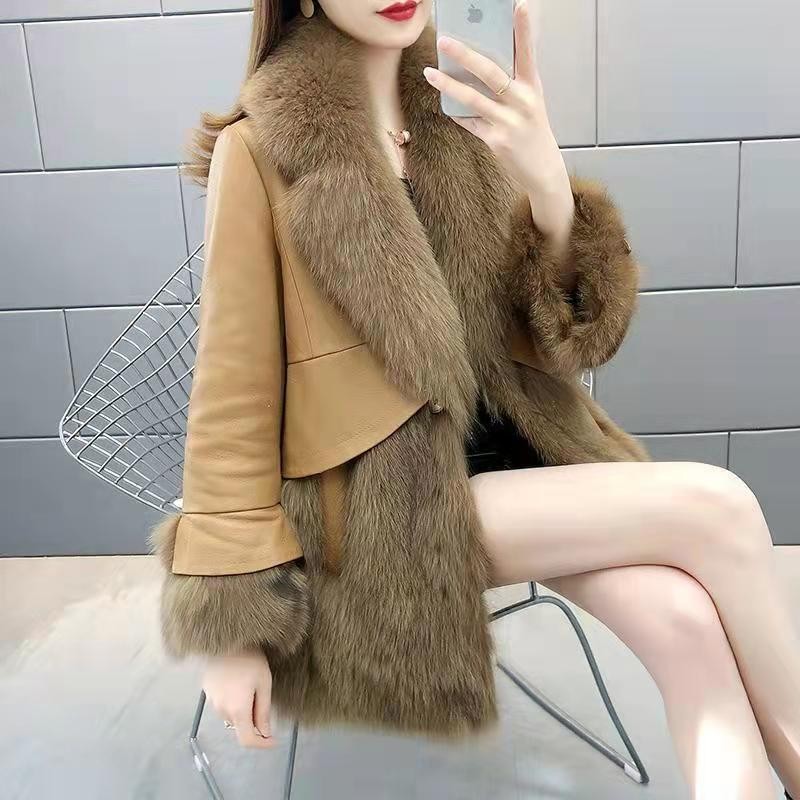 ミドルコート