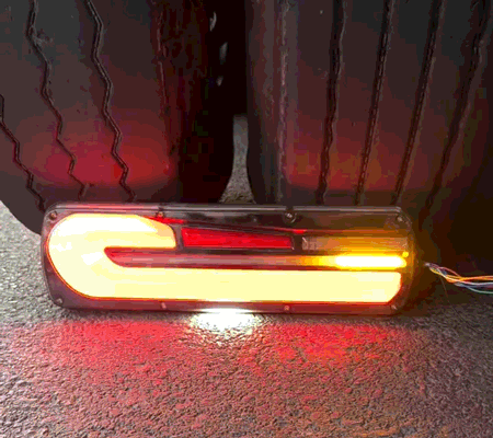 車両方向指示器