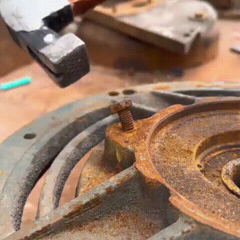 折れたワイヤー抜き