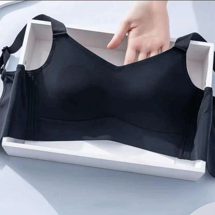 ブラジャー