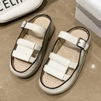 ビーチサンダル