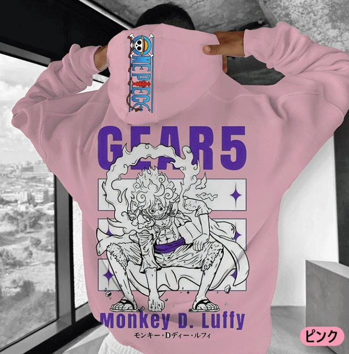 フード付きのシャツ