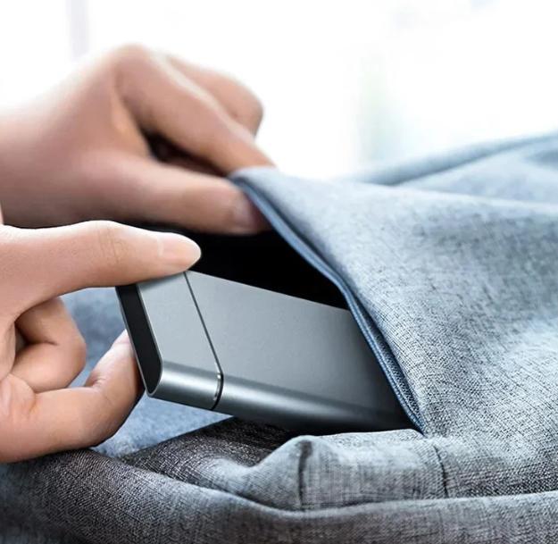 ハードディスクドライブ