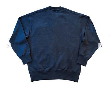 に服を着せる