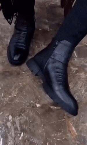 マーチンブーツ