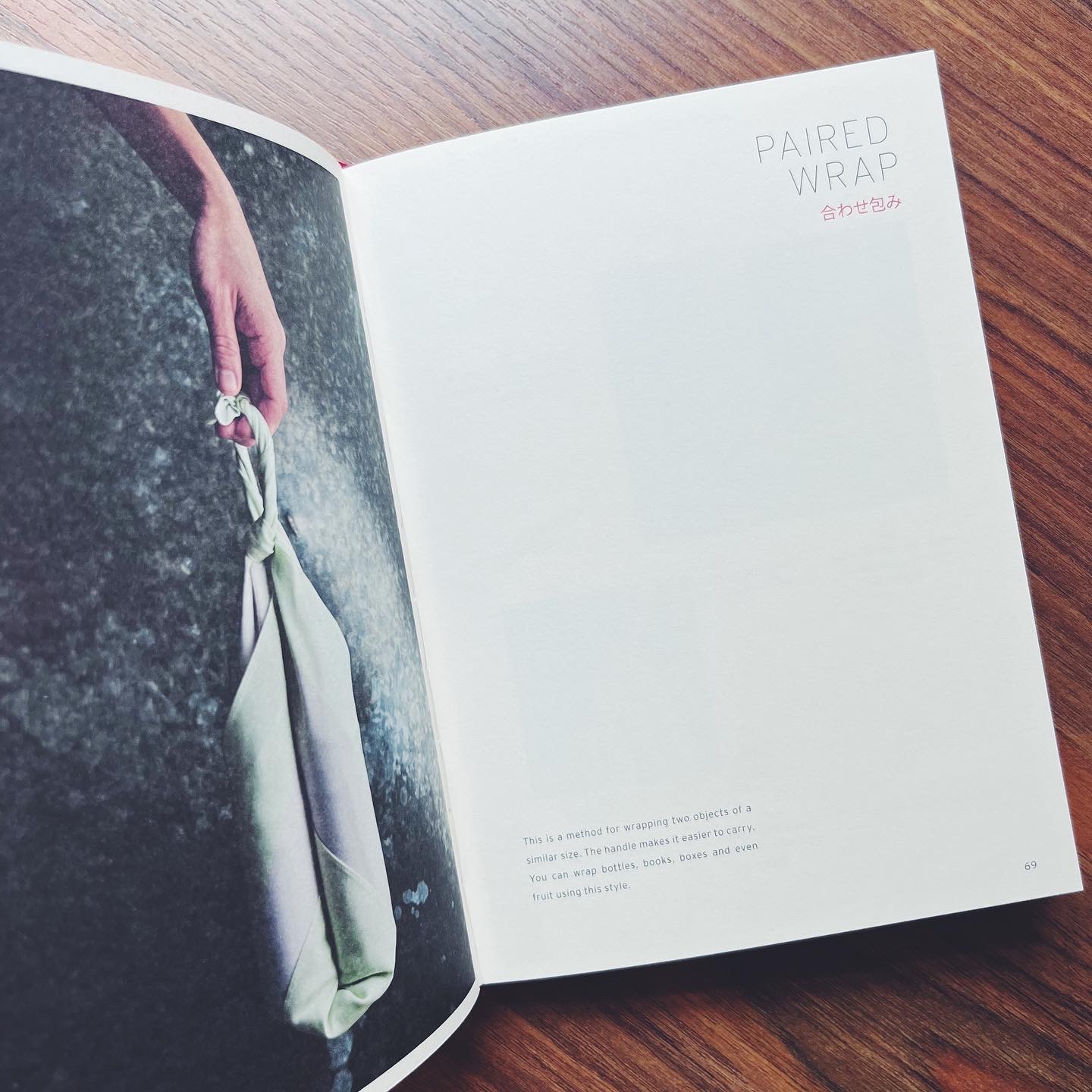 Furoshiki : And the Japanese Art of Gift Wrapping