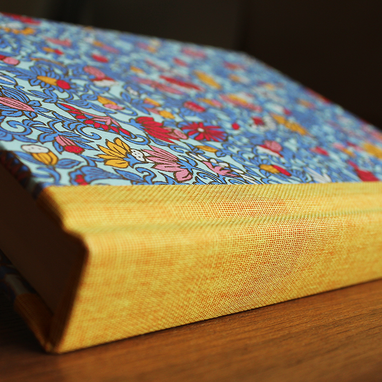  Esmie Classic Journal