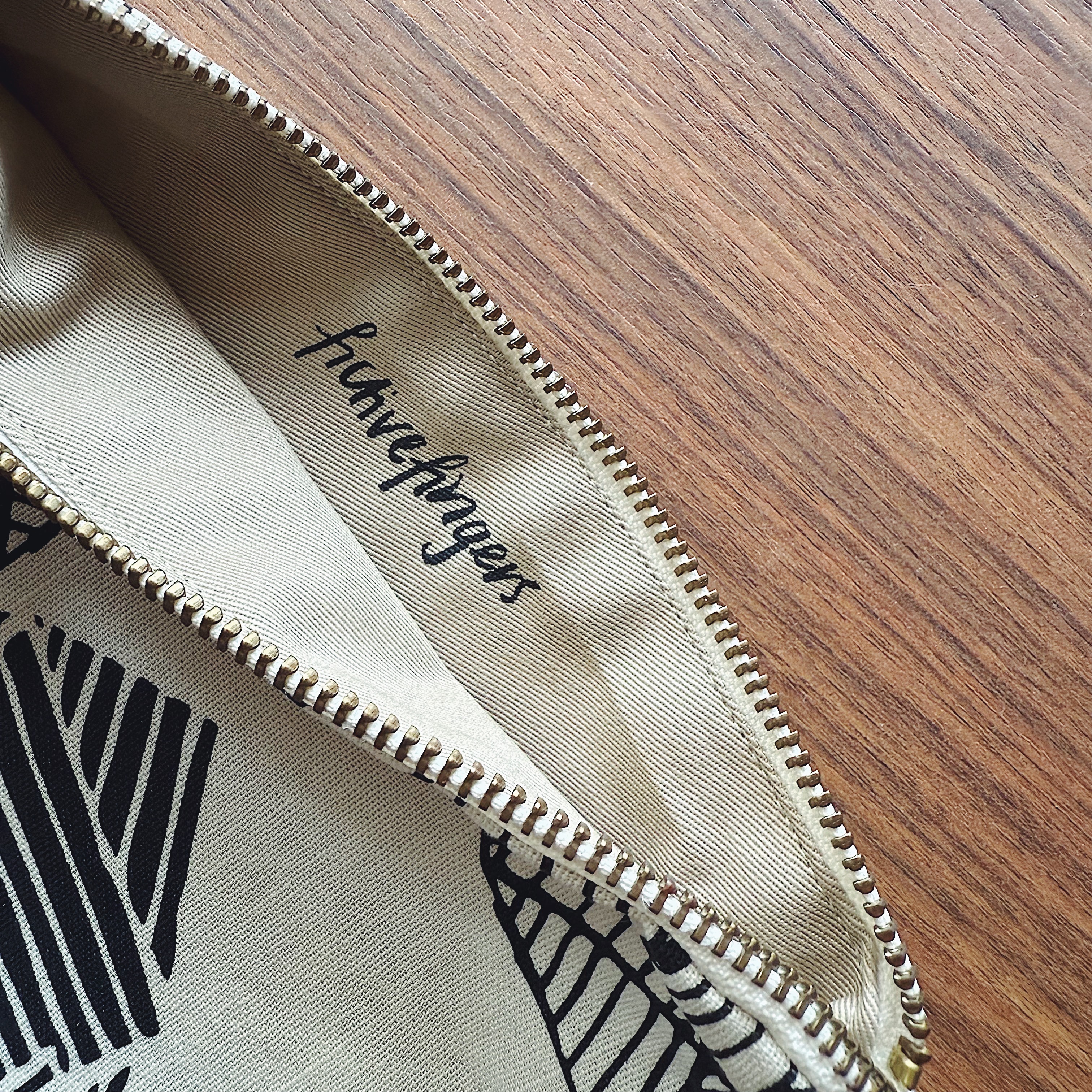 Fictive Fingers - Square Pouch (Natural/Black Raga)