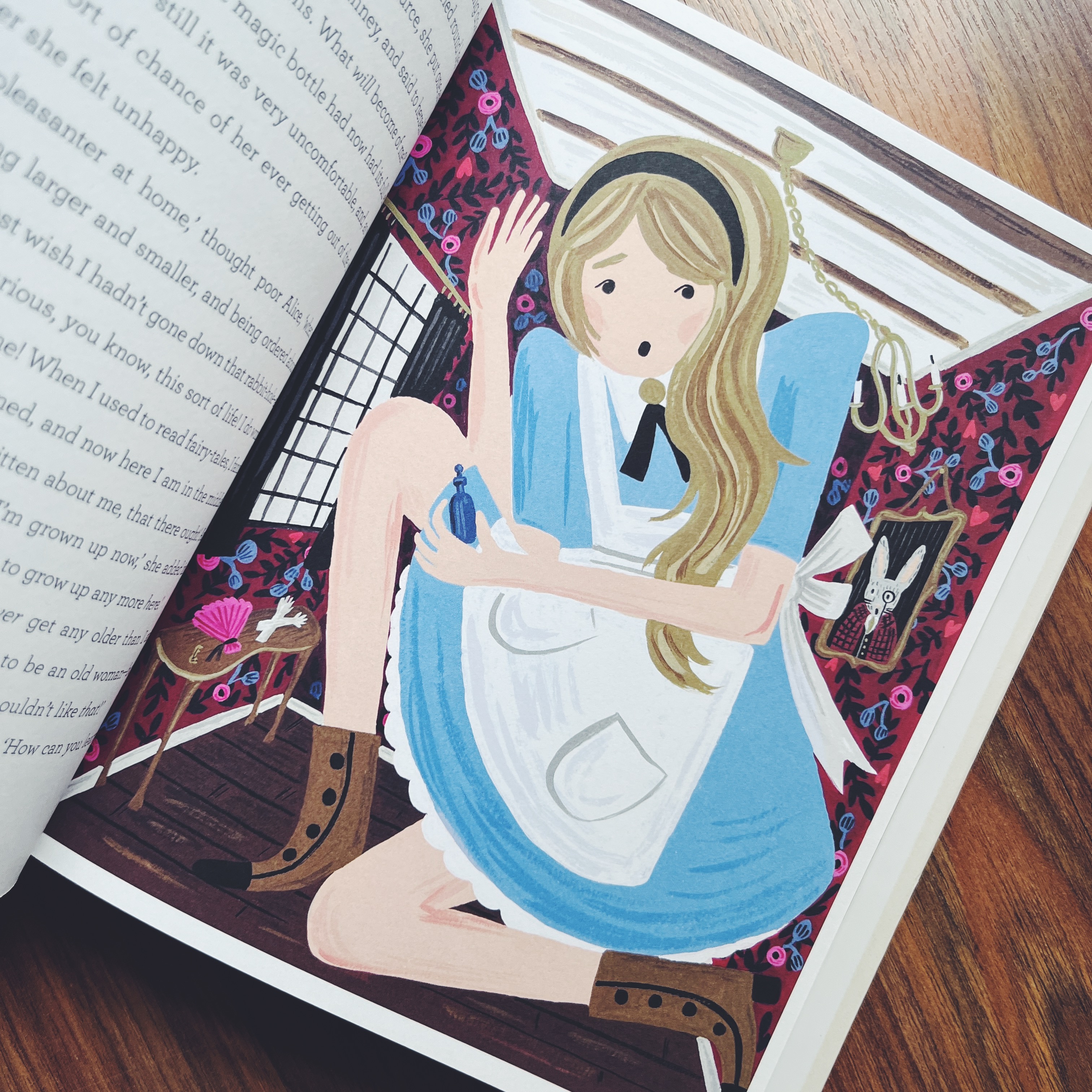 Alice's Adventures in Wonderland (Lewis Carroll)