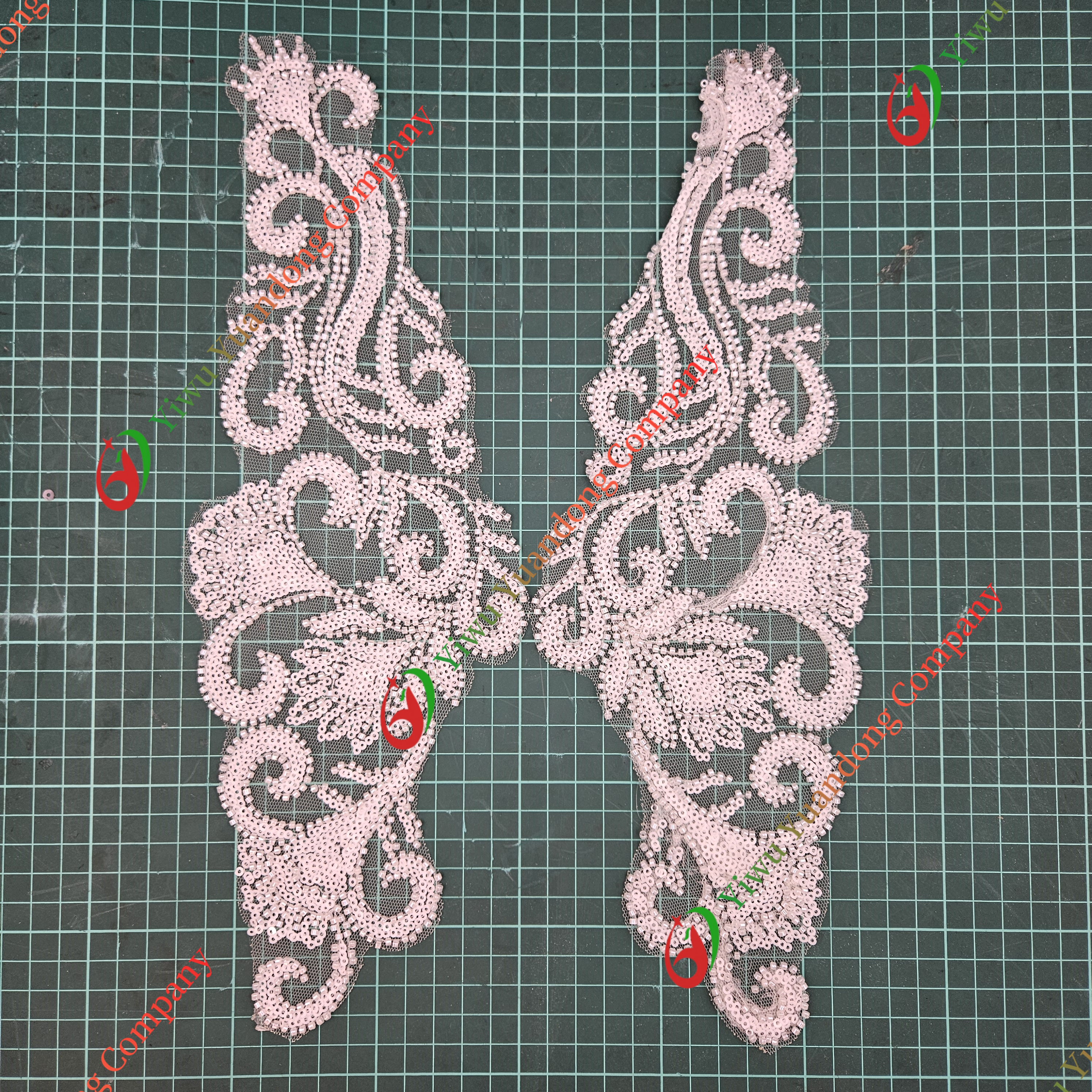 Glass bead mesh lace(pair) 