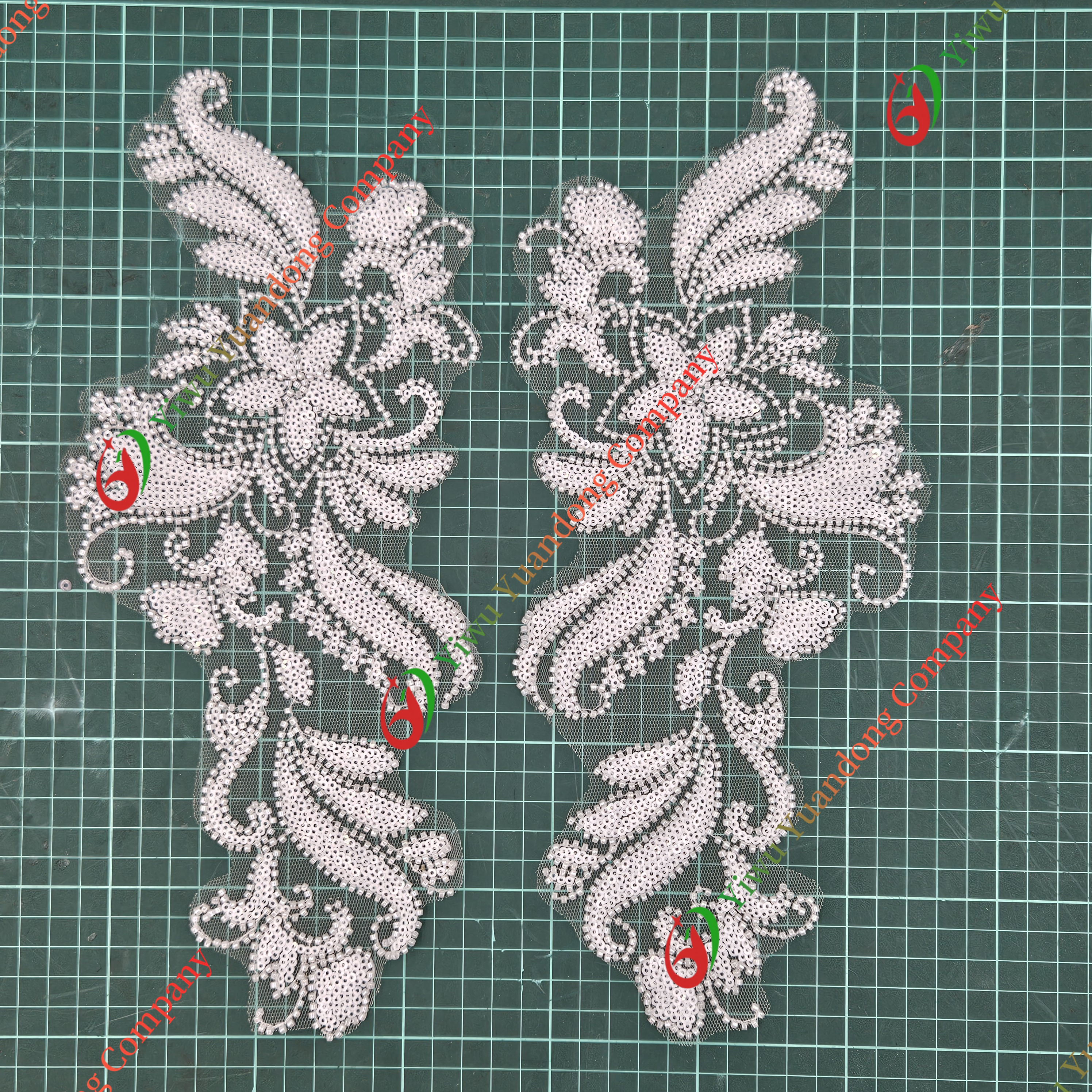 Glass bead mesh lace(pair) 