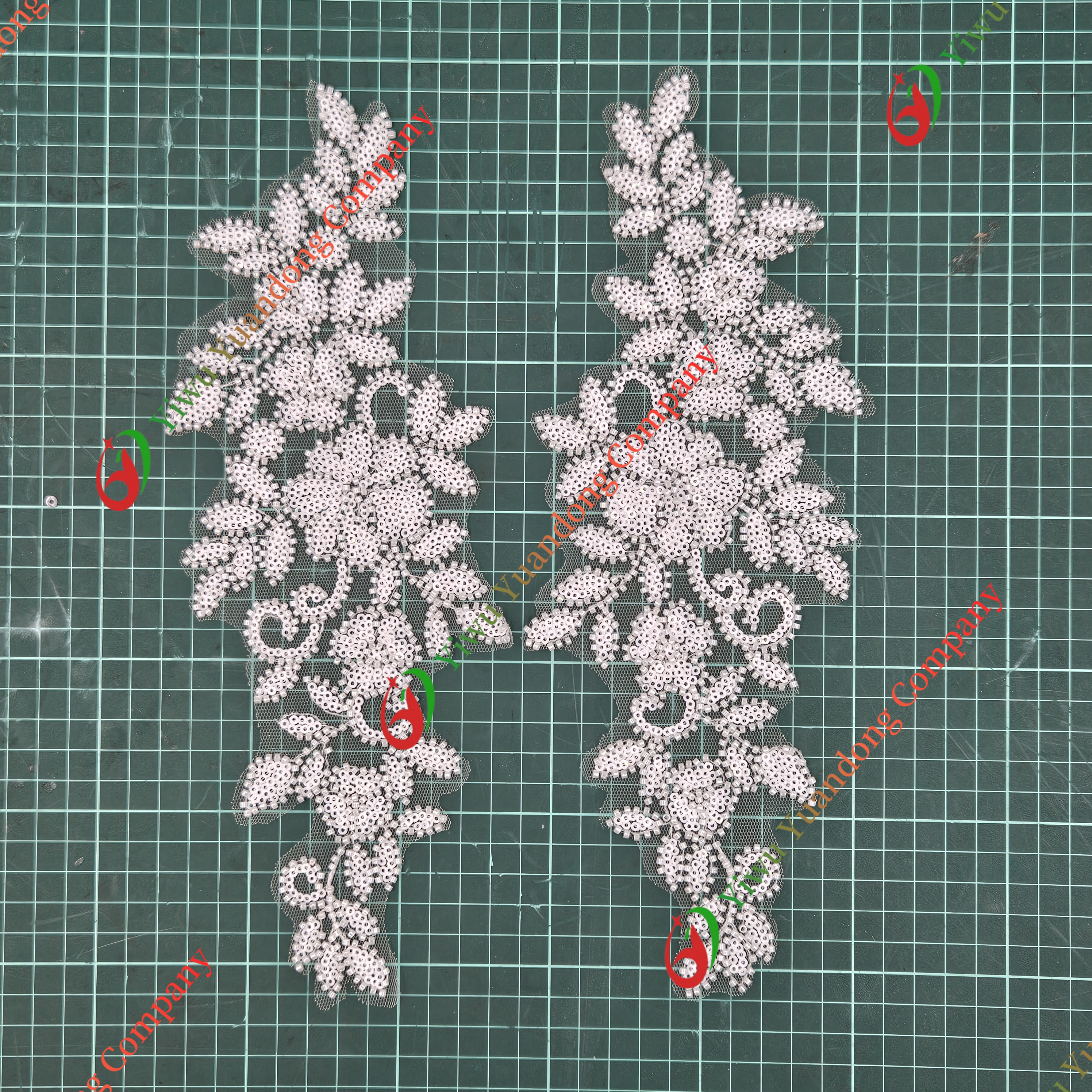 Glass bead mesh lace(pair) 