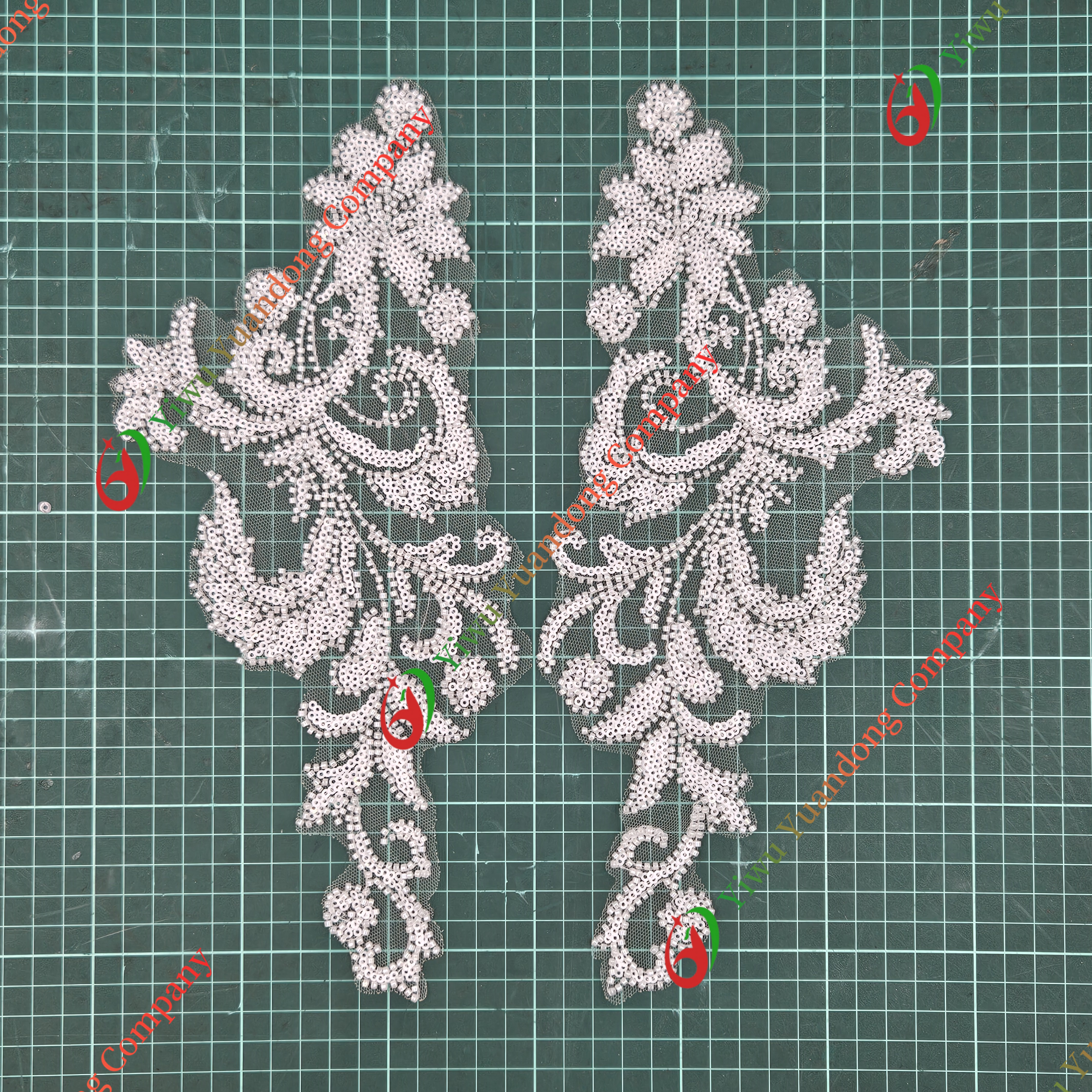 Glass bead mesh lace(pair) 