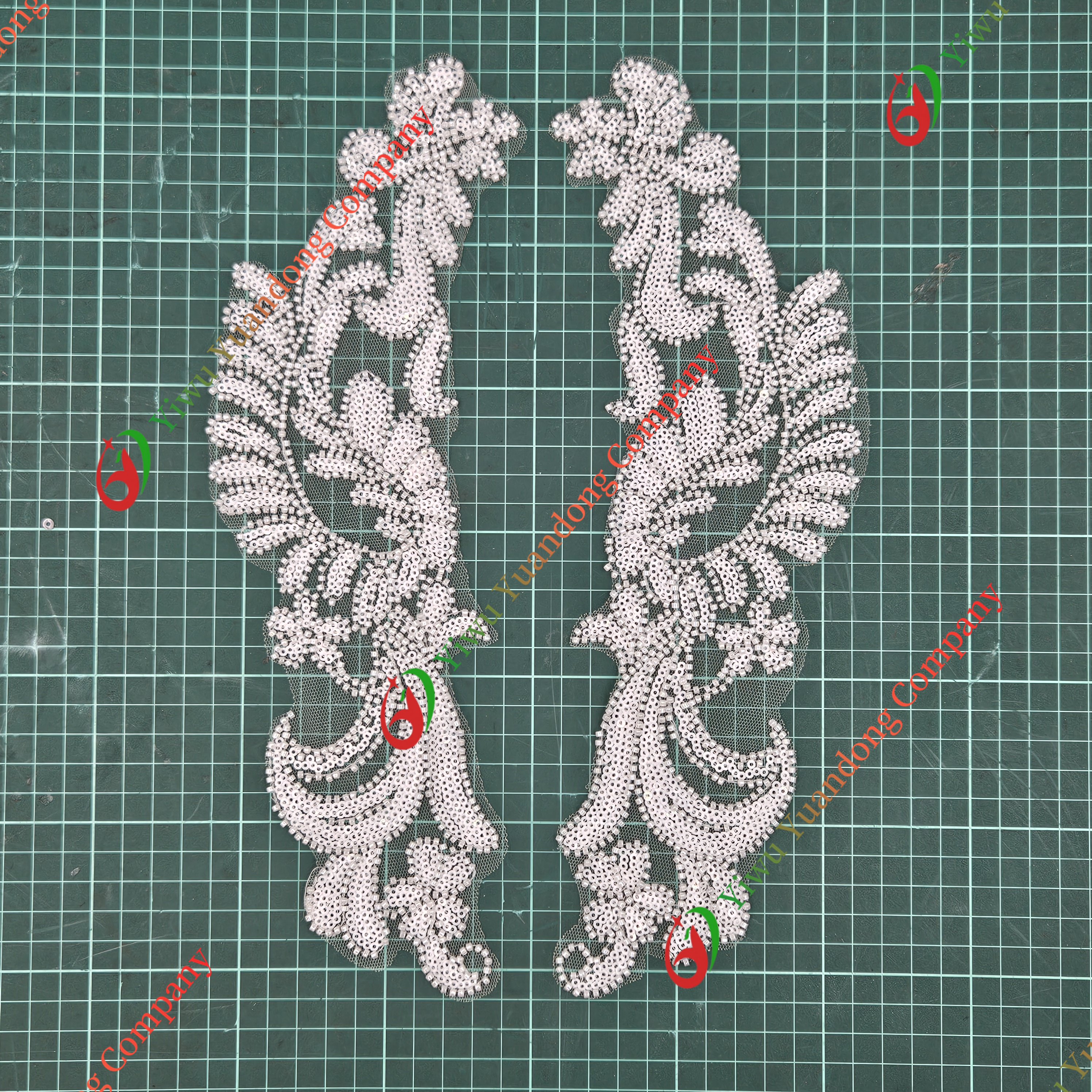 Glass bead mesh lace(pair) 