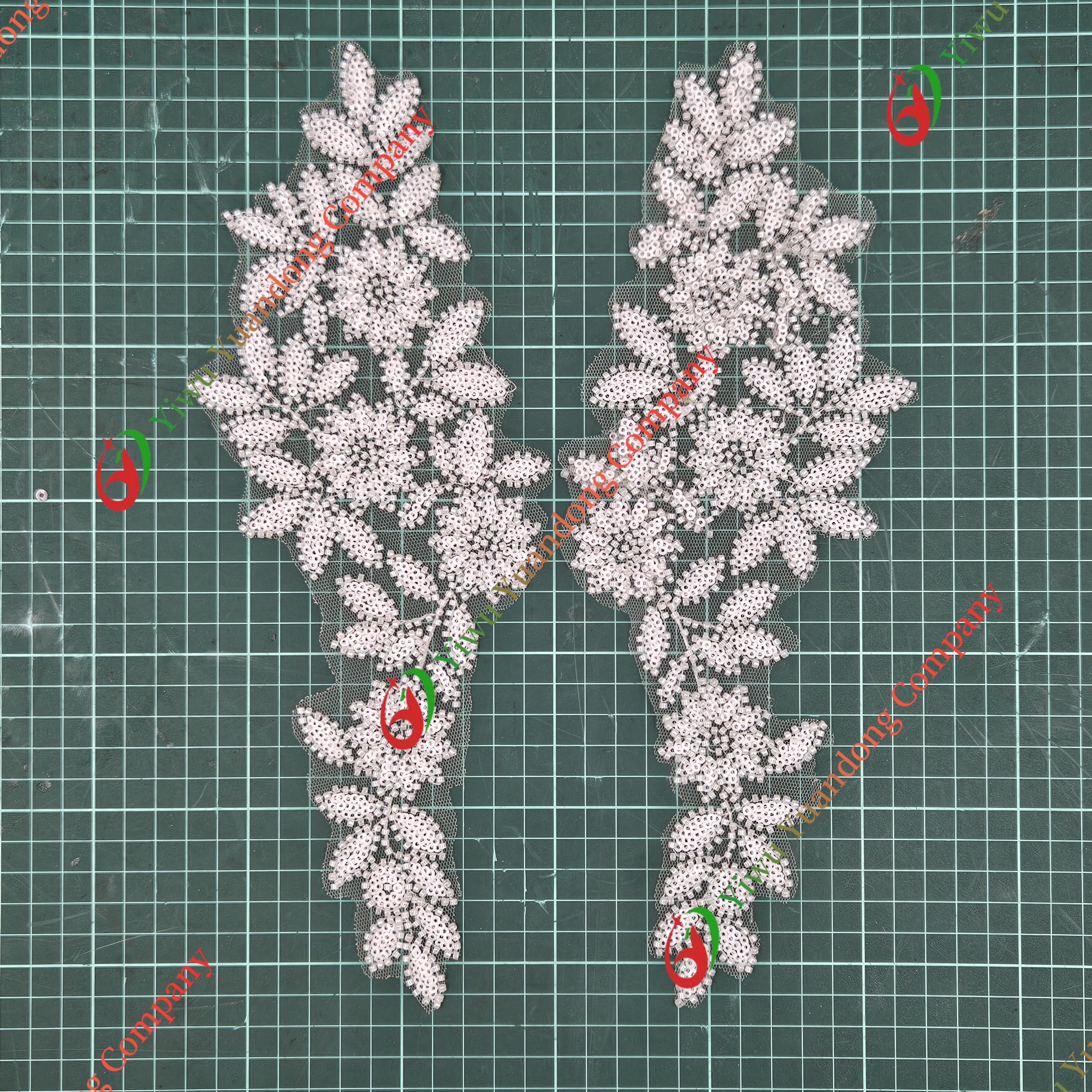 Glass bead mesh lace(pair) 