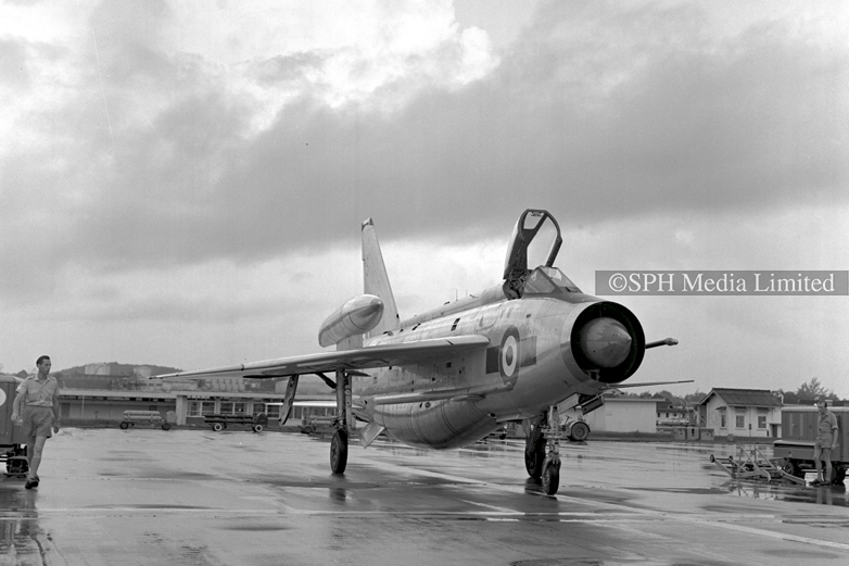 RAF Lightning Jets Flew from Britain to Singapore 1969-My Sg Memories