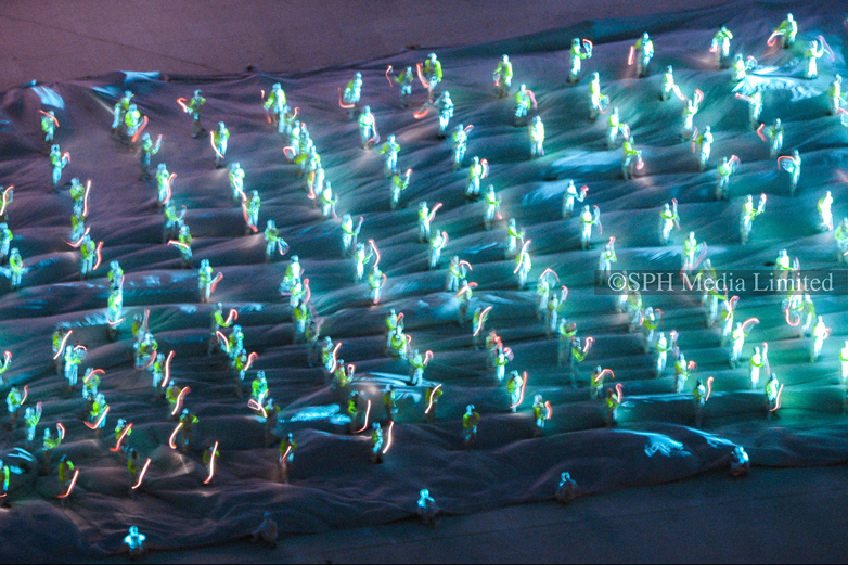 Secondary School Students Performing at NDP 2012-My Sg Memories
