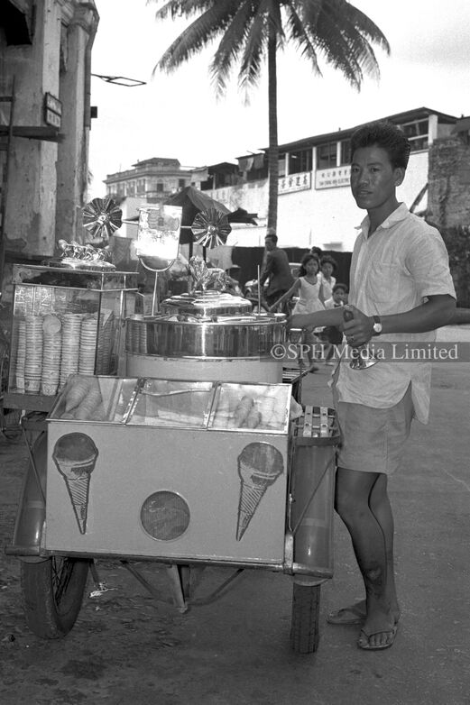 Ice-Cream Seller 1958-My Sg Memories
