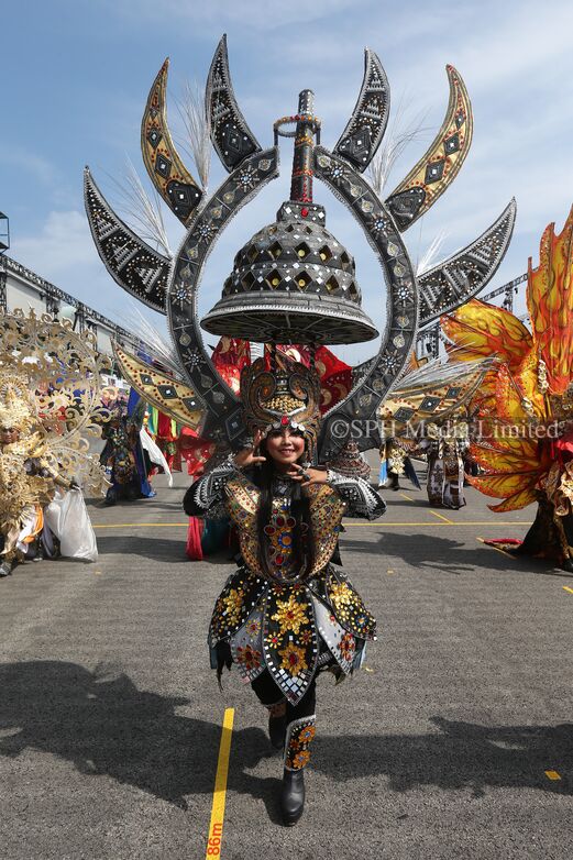 Chingay Parade with Indonesian Dancers 2015-My Sg Memories