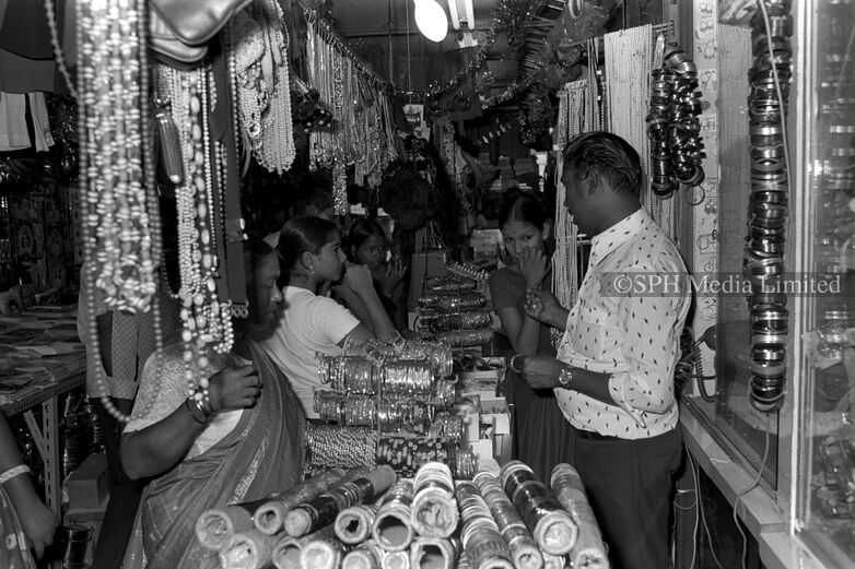 Shopping for Glass Bangles at Serangoon Road 1976