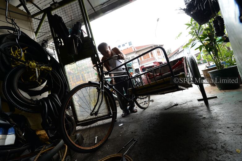 Renting Trishaw for Film Production 2015