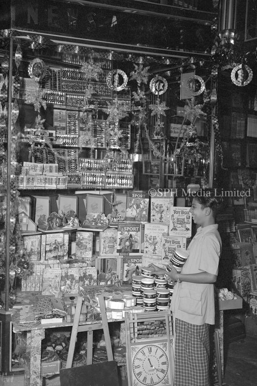Selling Christmas Decorations 1951-My Sg Memories