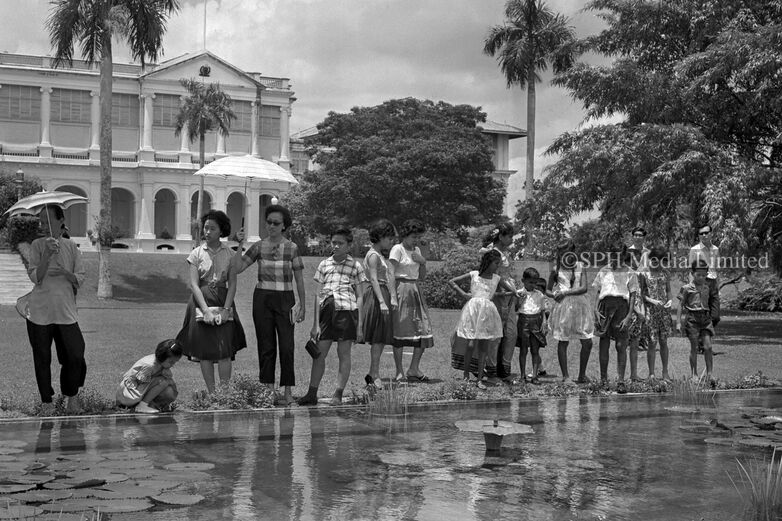 Visiting Istana During Deepavali 1962