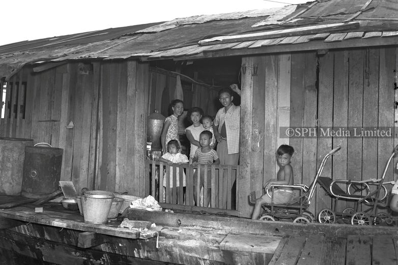 Families Living on the Tongkang 1951