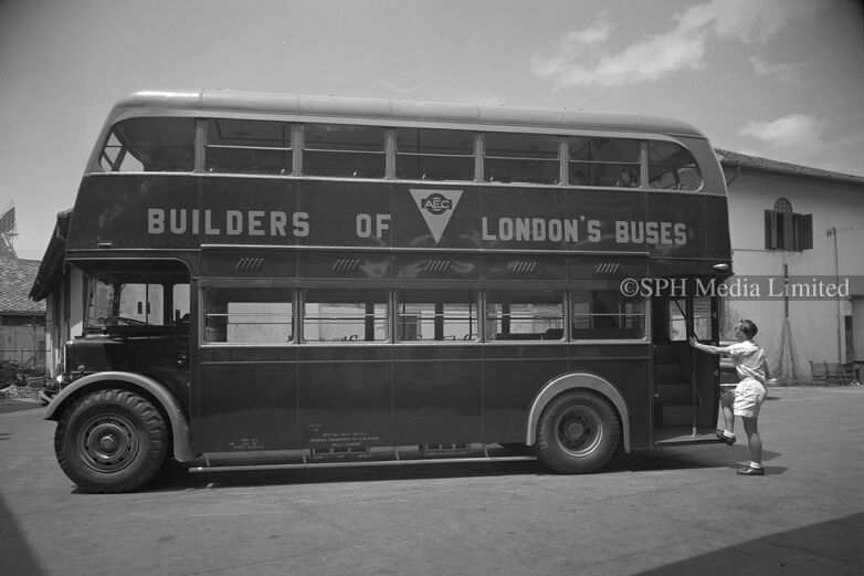 Double-Decker Bus Takes to Singapore's Streets 1953-My Sg Memories