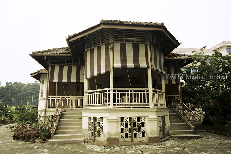 Pre-war House at Balmoral Crescent 1994-My Sg Memories