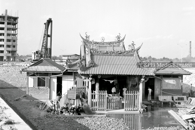 Original Poh Tiong Beo Temple at Toa Payoh Village 1968-My Sg Memories