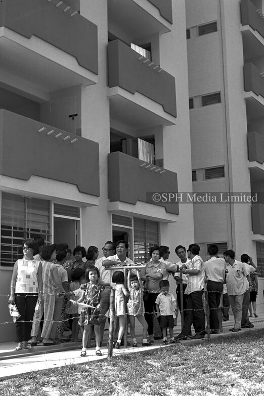 Pioneer Residents of the Y-Shaped Flat 1967-My Sg Memories